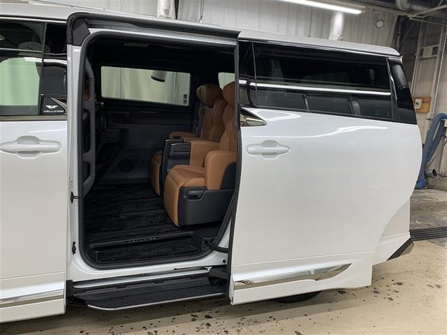 ヴェルファイアハイブリッド Ｚ　プレミア　革シート　サンルーフ　フルセグ　メモリーナビ　ミュージックプレイヤー接続可　後席モニター　バックカメラ　衝突被害軽減システム　ＥＴＣ　ドラレコ　両側電動スライド　ＬＥＤヘッドランプ　乗車定員７人（37枚目）