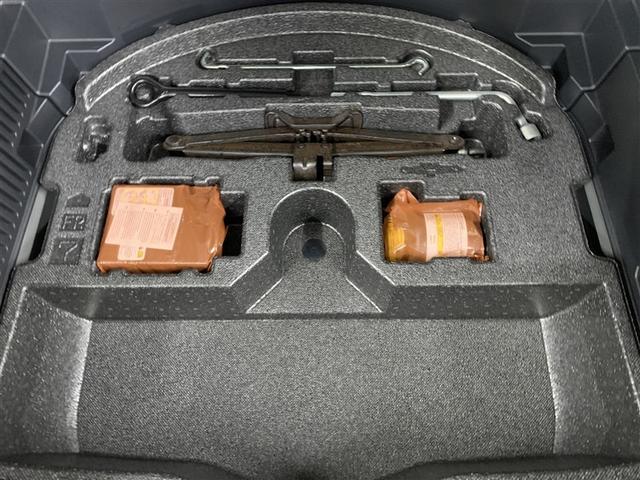 ハリアーハイブリッド Z レザーパッケージ 革シート フルセグ メモリーナビ ミュージックプレイヤー接続可 バックカメラ 衝突被害軽減システム ETC ドラレコ LEDヘッドランプ ワンオーナー(11枚目)