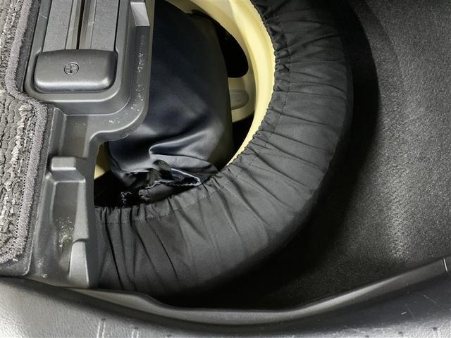 アルファードハイブリッド X 4WD フルセグ メモリーナビ DVD再生 後席モニター バックカメラ 衝突被害軽減システム ETC ドラレコ 両側電動スライド LEDヘッドランプ 乗車定員8人 3列シート ワンオーナー フルエアロ(12枚目)