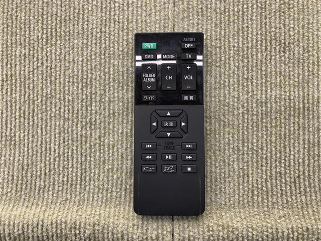 アルファードハイブリッド X 4WD フルセグ メモリーナビ DVD再生 後席モニター バックカメラ 衝突被害軽減システム ETC ドラレコ 両側電動スライド LEDヘッドランプ 乗車定員8人 3列シート ワンオーナー フルエアロ(17枚目)