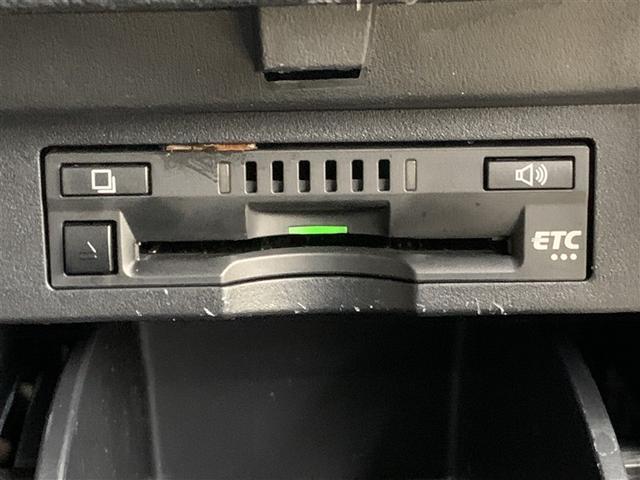 アルファードハイブリッド X 4WD フルセグ メモリーナビ DVD再生 後席モニター バックカメラ 衝突被害軽減システム ETC ドラレコ 両側電動スライド LEDヘッドランプ 乗車定員8人 3列シート ワンオーナー フルエアロ(20枚目)