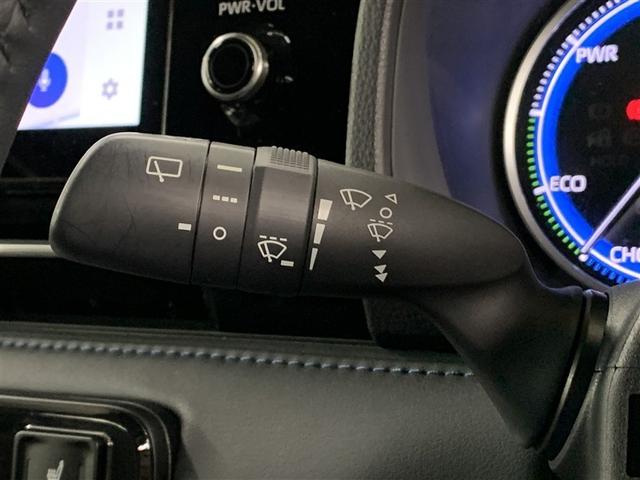 ヴォクシー ハイブリッドＳ－Ｚ　フルセグ　メモリーナビ　ＤＶＤ再生　ミュージックプレイヤー接続可　バックカメラ　衝突被害軽減システム　ＥＴＣ　両側電動スライド　ＬＥＤヘッドランプ　乗車定員７人　３列シート　ワンオーナー（27枚目）