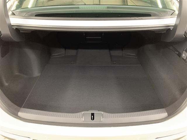 クラウンクロスオーバー Ｇアドバンスド　４ＷＤ　フルセグ　ミュージックプレイヤー接続可　バックカメラ　衝突被害軽減システム　ＥＴＣ　ドラレコ　ＬＥＤヘッドランプ　ワンオーナー（11枚目）