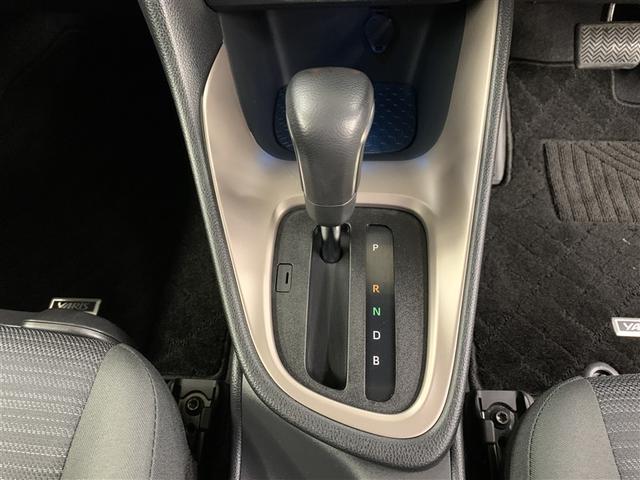 ヤリス ハイブリッドＺ　メモリーナビ　ミュージックプレイヤー接続可　バックカメラ　衝突被害軽減システム　ＥＴＣ　ドラレコ　ＬＥＤヘッドランプ（30枚目）