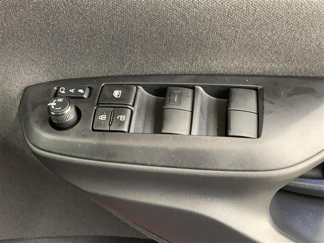 ヤリス ハイブリッドＺ　メモリーナビ　ミュージックプレイヤー接続可　バックカメラ　衝突被害軽減システム　ＥＴＣ　ドラレコ　ＬＥＤヘッドランプ（32枚目）