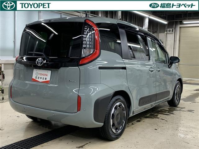 シエンタ ハイブリッドＺ　フルセグ　メモリーナビ　ミュージックプレイヤー接続可　バックカメラ　衝突被害軽減システム　ＥＴＣ　ドラレコ　両側電動スライド　ＬＥＤヘッドランプ　ウオークスルー　乗車定員７人　３列シート　ワンオーナー（5枚目）