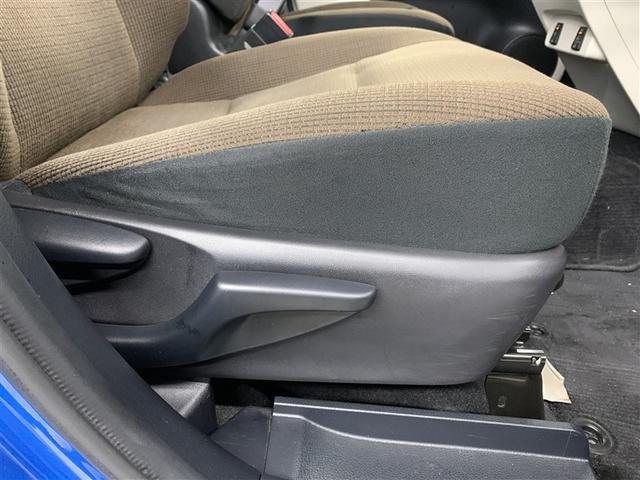 シエンタ Ｇ　フルセグ　メモリーナビ　ＤＶＤ再生　ミュージックプレイヤー接続可　バックカメラ　衝突被害軽減システム　ＥＴＣ　ドラレコ　両側電動スライド　ウオークスルー　乗車定員７人　３列シート　アイドリングストップ（37枚目）