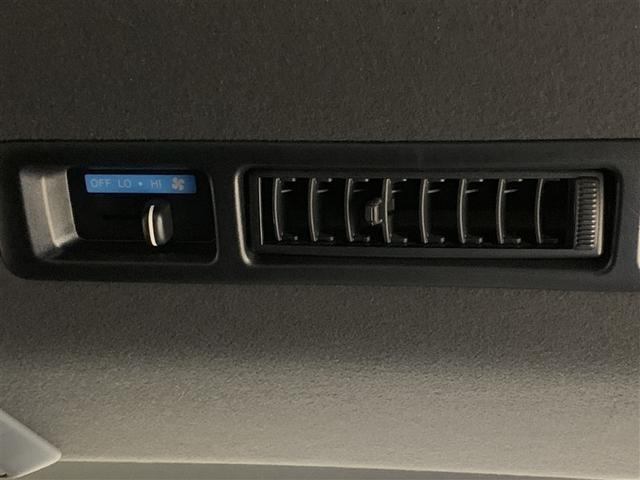 ハイエースバン スーパーＧＬ　ダークプライムＩＩ　４ＷＤ　フルセグ　メモリーナビ　ＤＶＤ再生　バックカメラ　衝突被害軽減システム　ＥＴＣ　ＬＥＤヘッドランプ　ワンオーナー　ディーゼル（21枚目）