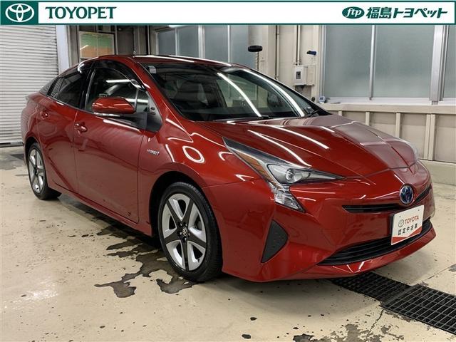 プリウス Ｓツーリングセレクション　フルセグ　メモリーナビ　ＤＶＤ再生　バックカメラ　衝突被害軽減システム　ＥＴＣ　ＬＥＤヘッドランプ（3枚目）