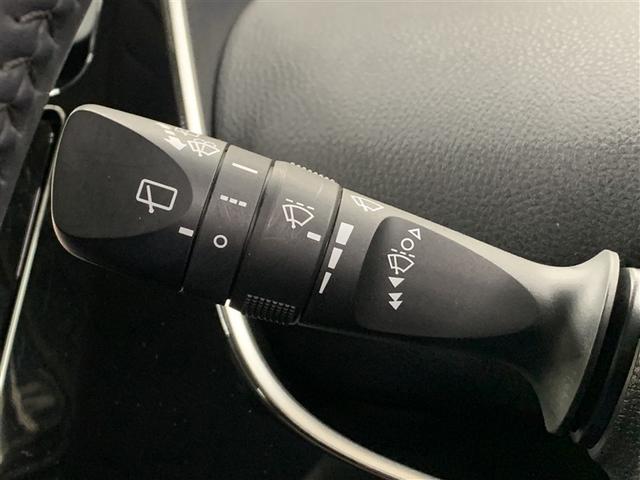 プリウス Ｓツーリングセレクション　フルセグ　メモリーナビ　ＤＶＤ再生　バックカメラ　衝突被害軽減システム　ＥＴＣ　ＬＥＤヘッドランプ（25枚目）