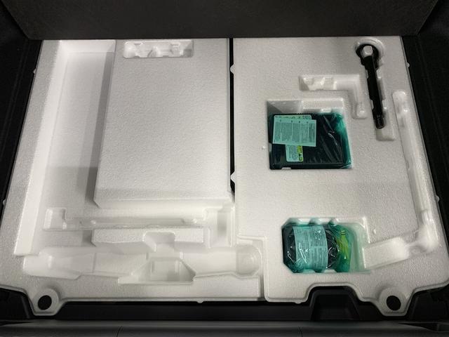 プリウス Ｕ　フルセグ　ミュージックプレイヤー接続可　バックカメラ　衝突被害軽減システム　ＥＴＣ　ＬＥＤヘッドランプ（12枚目）