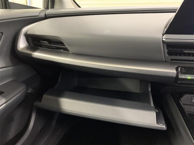 プリウス Ｕ　フルセグ　ミュージックプレイヤー接続可　バックカメラ　衝突被害軽減システム　ＥＴＣ　ＬＥＤヘッドランプ（30枚目）