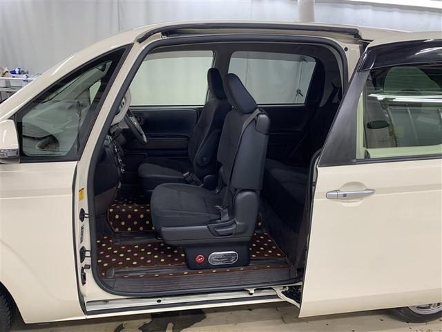 ポルテ Ｆ　４ＷＤ　フルセグ　メモリーナビ　ＤＶＤ再生　バックカメラ　ＥＴＣ　電動スライドドア　ウオークスルー（32枚目）