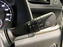 車外の明るさによって自動で点灯・消灯するオートライトも搭載