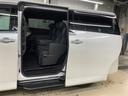 両側パワースライドドア付き!狭い駐車スペースなどでの乗り降りラクラク♪小さなお子さまのいるご家庭には嬉しい装備です。