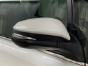 スタイリッシュなデザインのウインカー内蔵ドアミラー