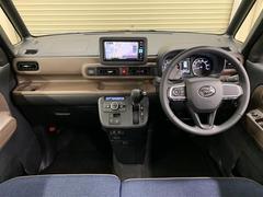 見晴らし良くて、操作もしやすいストレスフリーなドライバーズ空間。 7
