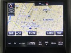 純正ナビを装備。タッチパネル式で使いやすく、お出かけもラクラクです。 6