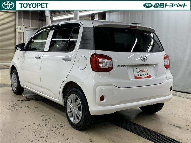 パッソ Ｘ　４ＷＤ　ワンセグ　メモリーナビ　ミュージックプレイヤー接続可　衝突被害軽減システム　アイドリングストップ（4枚目）
