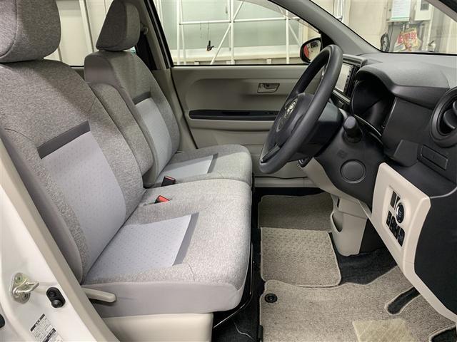 パッソ Ｘ　４ＷＤ　ワンセグ　メモリーナビ　ミュージックプレイヤー接続可　衝突被害軽減システム　アイドリングストップ（8枚目）