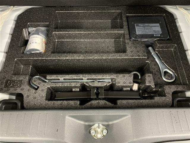 パッソ Ｘ　４ＷＤ　ワンセグ　メモリーナビ　ミュージックプレイヤー接続可　衝突被害軽減システム　アイドリングストップ（11枚目）