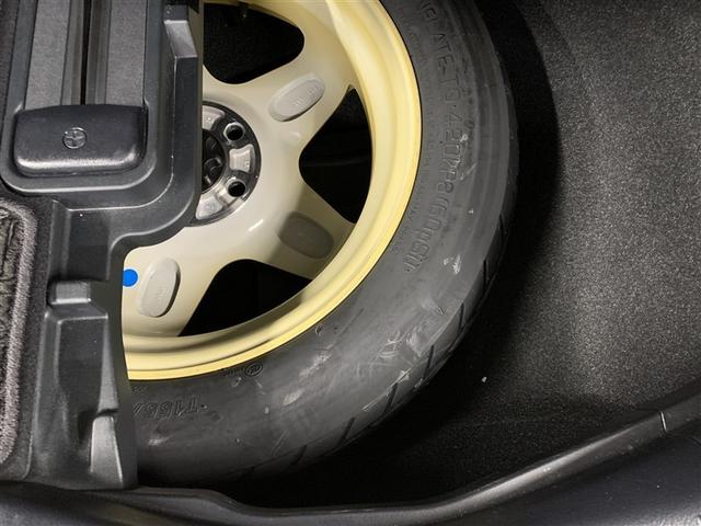 アルファード ２．５Ｓ　タイプゴールドＩＩＩ　４ＷＤ　フルセグ　メモリーナビ　ＤＶＤ再生　ミュージックプレイヤー接続可　後席モニター　バックカメラ　衝突被害軽減システム　ＥＴＣ　ドラレコ　両側電動スライド　ＬＥＤヘッドランプ　乗車定員７人（12枚目）