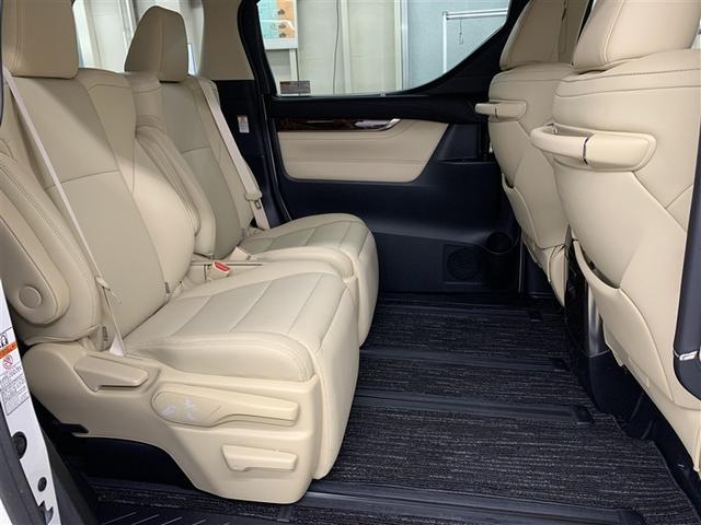 アルファードハイブリッド Ｇ　４ＷＤ　フルセグ　メモリーナビ　ＤＶＤ再生　バックカメラ　衝突被害軽減システム　ＥＴＣ　ドラレコ　両側電動スライド　ＬＥＤヘッドランプ　乗車定員７人　３列シート　ワンオーナー（9枚目）