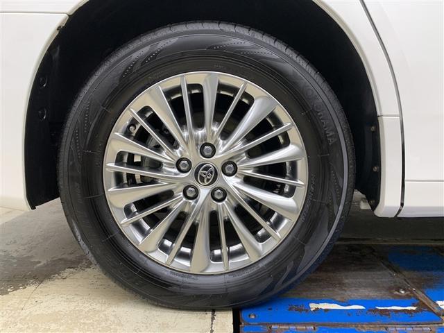 アルファードハイブリッド Ｇ　４ＷＤ　フルセグ　メモリーナビ　ＤＶＤ再生　バックカメラ　衝突被害軽減システム　ＥＴＣ　ドラレコ　両側電動スライド　ＬＥＤヘッドランプ　乗車定員７人　３列シート　ワンオーナー（13枚目）