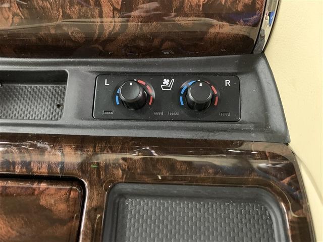 アルファードハイブリッド Ｇ　４ＷＤ　フルセグ　メモリーナビ　ＤＶＤ再生　バックカメラ　衝突被害軽減システム　ＥＴＣ　ドラレコ　両側電動スライド　ＬＥＤヘッドランプ　乗車定員７人　３列シート　ワンオーナー（31枚目）