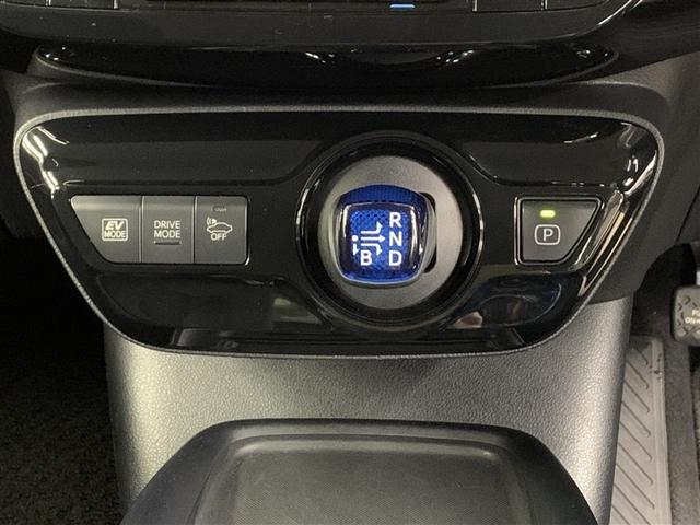 プリウス Ｓ　４ＷＤ　メモリーナビ　ミュージックプレイヤー接続可　バックカメラ　衝突被害軽減システム　ＥＴＣ　ＬＥＤヘッドランプ（29枚目）