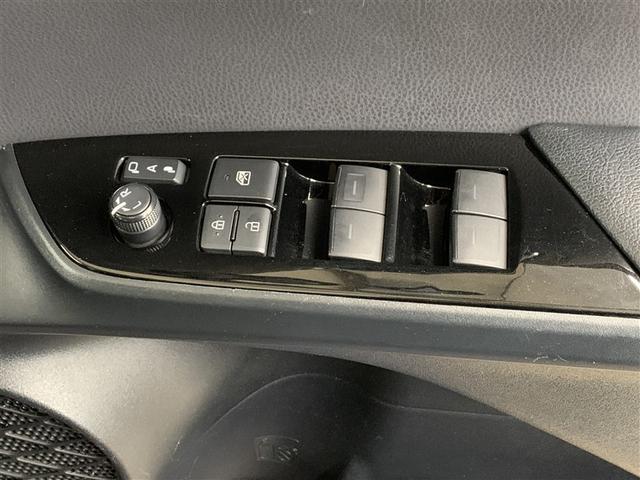 プリウス Ｓ　４ＷＤ　メモリーナビ　ミュージックプレイヤー接続可　バックカメラ　衝突被害軽減システム　ＥＴＣ　ＬＥＤヘッドランプ（32枚目）