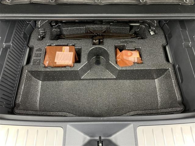 ハリアーハイブリッド Ｚ　レザーパッケージ　革シート　４ＷＤ　フルセグ　メモリーナビ　ミュージックプレイヤー接続可　バックカメラ　衝突被害軽減システム　ＥＴＣ　ドラレコ　ＬＥＤヘッドランプ　フルエアロ（11枚目）