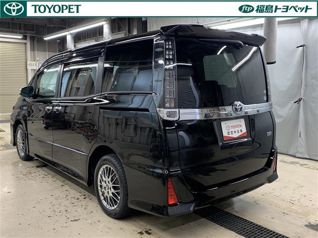 ヴォクシー ハイブリッドＺＳ　煌ＩＩ　フルセグ　メモリーナビ　ＤＶＤ再生　バックカメラ　衝突被害軽減システム　ＥＴＣ　ドラレコ　両側電動スライド　ＬＥＤヘッドランプ　乗車定員７人　３列シート　ワンオーナー（4枚目）