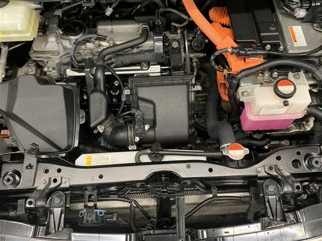 ヴォクシー ハイブリッドＺＳ　煌ＩＩ　フルセグ　メモリーナビ　ＤＶＤ再生　バックカメラ　衝突被害軽減システム　ＥＴＣ　ドラレコ　両側電動スライド　ＬＥＤヘッドランプ　乗車定員７人　３列シート　ワンオーナー（14枚目）