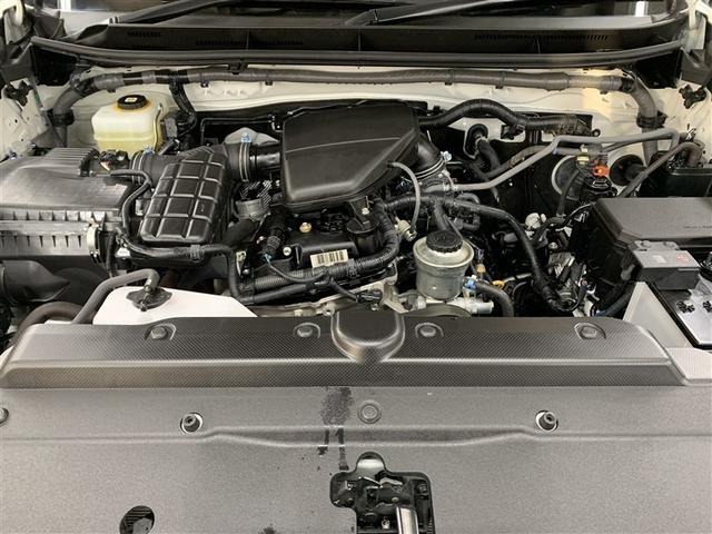 エンジンルームもピカピカ洗浄済み。