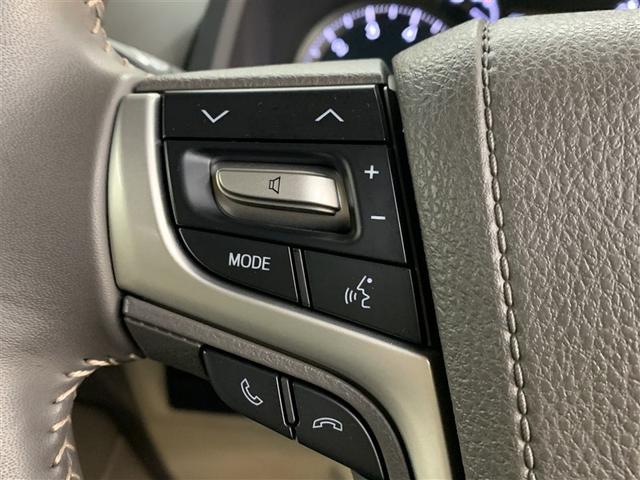 ステアリングから手を離さず操作できる、オーディオスイッチ