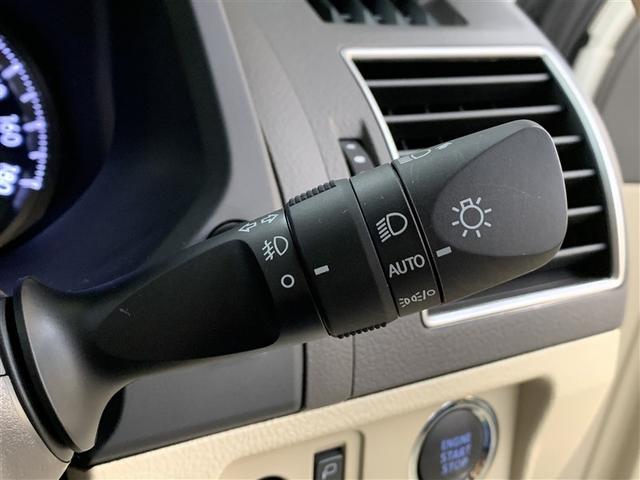 車外の明るさによって自動で点灯・消灯するオートライト