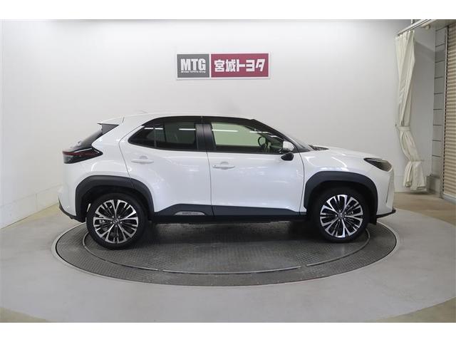 ヤリスクロス Ｚ　衝突被害軽減システム　４ＷＤ　ナビ　バックカメラ　ＥＴＣ　アルミホイール　オートクルーズコントロール　ＬＥＤヘッドランプ　ワンオーナー（9枚目）