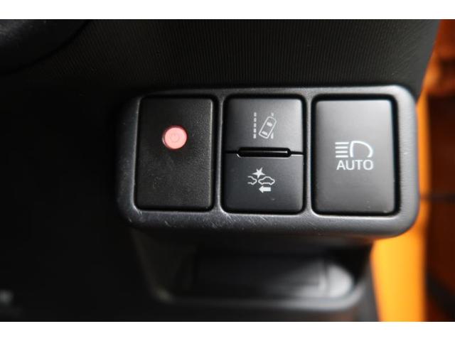 アクア Ｇ　衝突被害軽減システム　ナビ＆ＴＶ　バックカメラ　ＥＴＣ　アルミホイール　ハイブリッド　オートクルーズコントロール　ＬＥＤヘッドランプ　ワンオーナー（4枚目）