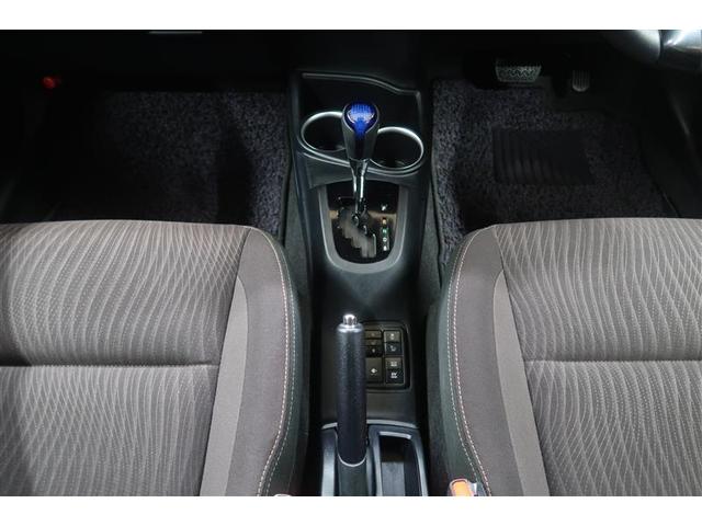 アクア Ｇ　衝突被害軽減システム　ナビ＆ＴＶ　バックカメラ　ＥＴＣ　アルミホイール　ハイブリッド　オートクルーズコントロール　ＬＥＤヘッドランプ　ワンオーナー（18枚目）