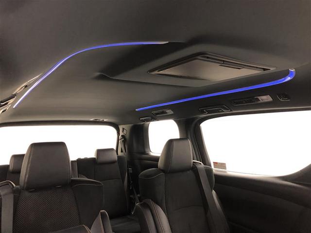 アルファード ２．５Ｓ　タイプゴールド　衝突被害軽減システム　ナビ＆ＴＶ　後席モニター　バックカメラ　ＥＴＣ　アルミホイール　両側電動スライド　乗車定員７人　オートクルーズコントロール　ＬＥＤヘッドランプ　１００Ｖ電源　ワンオーナー（12枚目）