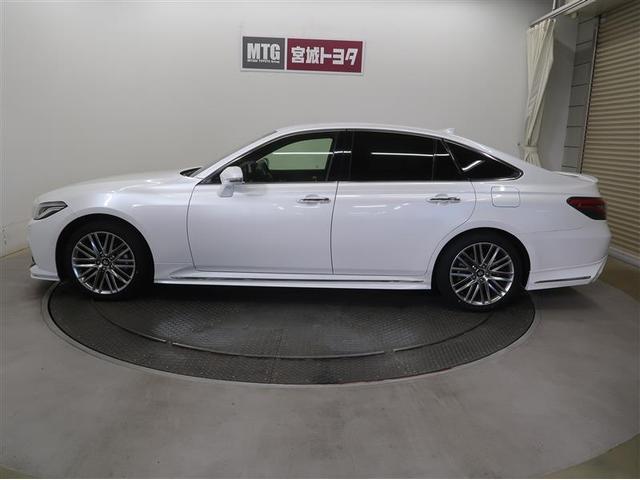 クラウンハイブリッド ＲＳ　衝突被害軽減システム　ナビ＆ＴＶ　フルエアロ　バックカメラ　ＥＴＣ　アルミホイール　ハイブリッド　オートクルーズコントロール　ＬＥＤヘッドランプ　１００Ｖ電源　ワンオーナー（9枚目）