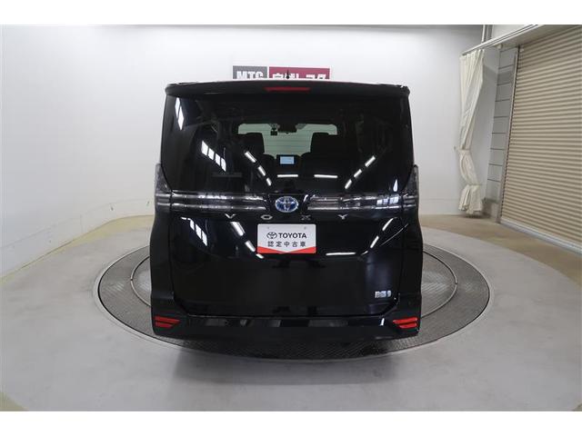 ヴォクシー ハイブリッドＳ－Ｇ　衝突被害軽減システム　バックカメラ　ＥＴＣ　アルミホイール　乗車定員７人　ハイブリッド　オートクルーズコントロール　ＬＥＤヘッドランプ　ワンオーナー（11枚目）