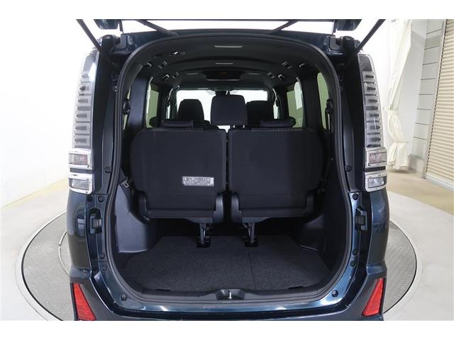 ヴォクシー ハイブリッドZS 煌 衝突被害軽減システム ナビ&TV 後席モニター バックカメラ ETC アルミホイール 両側電動スライド 乗車定員7人 ハイブリッド オートクルーズコントロール LEDヘッドランプ ワンオーナー(17枚目)