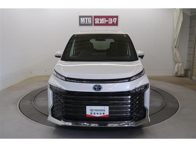 ヴォクシー ハイブリッドＳ－Ｚ　衝突被害軽減システム　ナビ＆ＴＶ　後席モニター　バックカメラ　ＥＴＣ　アルミホイール　両側電動スライド　乗車定員７人　ハイブリッド　オートクルーズコントロール　ＬＥＤヘッドランプ　１００Ｖ電源（11枚目）