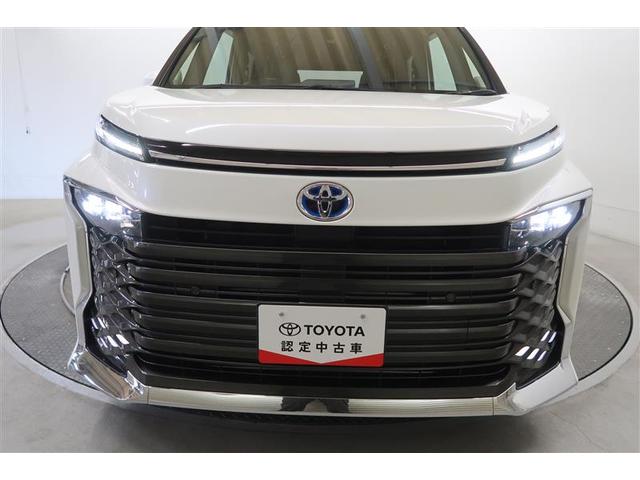 ヴォクシー ハイブリッドＳ－Ｚ　衝突被害軽減システム　ナビ＆ＴＶ　後席モニター　バックカメラ　ＥＴＣ　アルミホイール　両側電動スライド　乗車定員７人　ハイブリッド　オートクルーズコントロール　ＬＥＤヘッドランプ　１００Ｖ電源（33枚目）