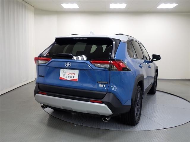 ＲＡＶ４ ハイブリッドアドベンチャー　４ＷＤ　フルセグ　メモリーナビ　ミュージックプレイヤー接続可　バックカメラ　衝突被害軽減システム　ＥＴＣ　ＬＥＤヘッドランプ　ワンオーナー　記録簿　アイドリングストップ（4枚目）