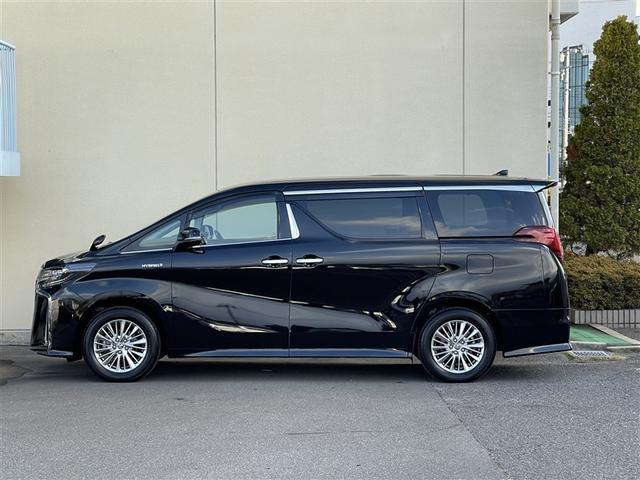 アルファードハイブリッド SR Cパッケージ 4WD フルセグ メモリーナビ DVD再生 ミュージックプレイヤー接続可 後席モニター バックカメラ 衝突被害軽減システム ETC 両側電動スライド LEDヘッドランプ 乗車定員7人 3列シート(2枚目)