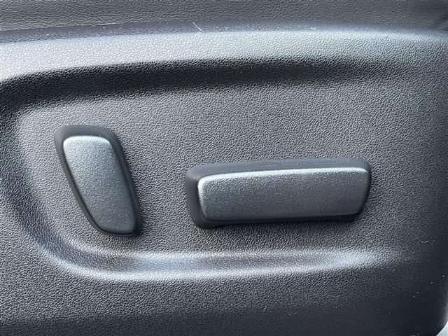 アルファードハイブリッド SR Cパッケージ 4WD フルセグ メモリーナビ DVD再生 ミュージックプレイヤー接続可 後席モニター バックカメラ 衝突被害軽減システム ETC 両側電動スライド LEDヘッドランプ 乗車定員7人 3列シート(27枚目)