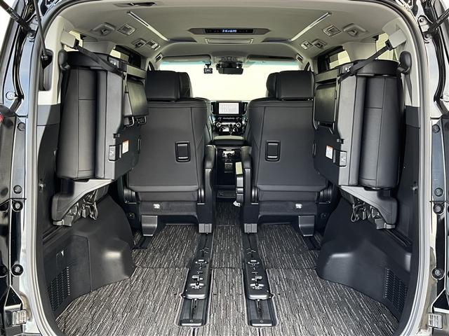 アルファードハイブリッド SR Cパッケージ 4WD フルセグ メモリーナビ DVD再生 ミュージックプレイヤー接続可 後席モニター バックカメラ 衝突被害軽減システム ETC 両側電動スライド LEDヘッドランプ 乗車定員7人 3列シート(32枚目)